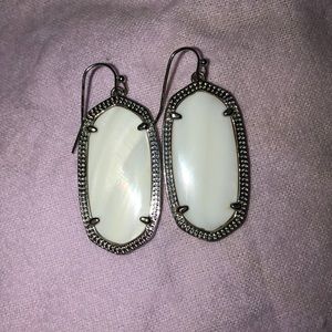 KENDRA SCOTT EARRINGS!